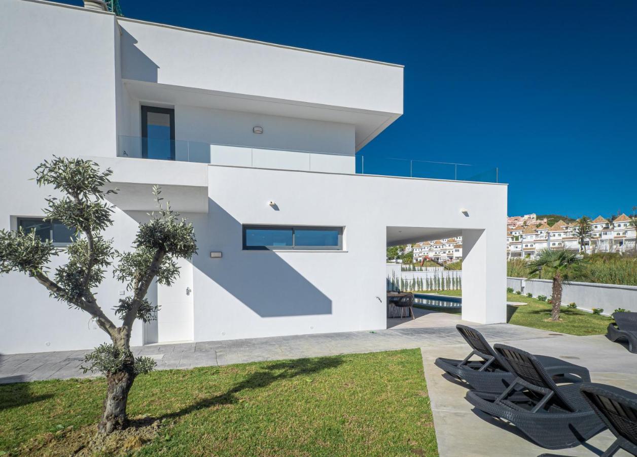 Villa Moderne Proche De La Mer Manilva Zewnętrze zdjęcie